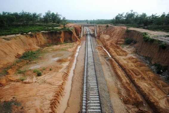 BG rail facility upto Udaipur to be commissioned by March 2016, confirms Transport Secretary S. Bhowmik, work in full swing BG rail facility upto Udaipur to be commissioned by March 2016, confirms Transport Secretary S. Bhowmik, work in full swing